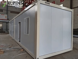 Револуционисање приступачног становања са контејнерским кућама са равним пакетом
